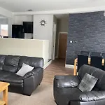 Holgate Premier Apartment